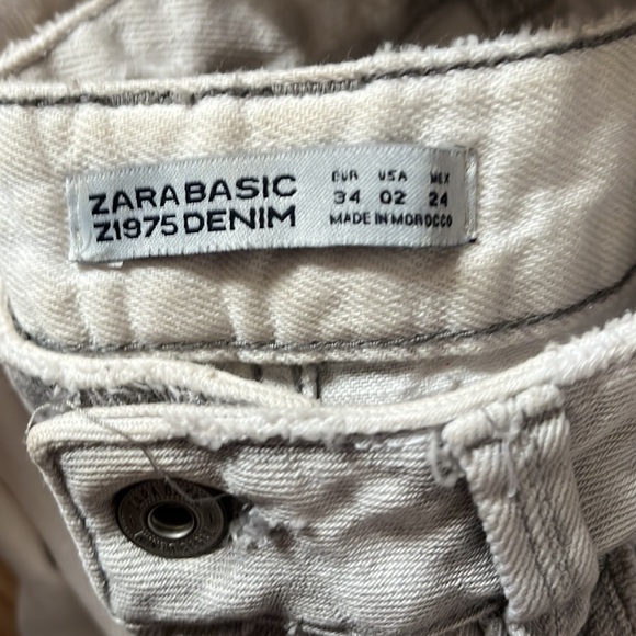 Zara white ankle length jeans. Size 02 - Picture 6 of 6
